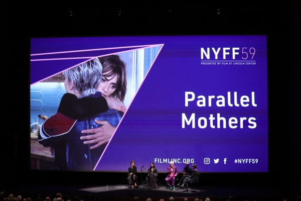 59th_New_York_Film_Festival_-_Parallel_Mothers_-_Q_A_282529.jpg
