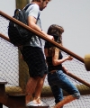 92965_Celebutopia-Penelope_Cruz_and_Javier_Jardem_are_on_holidays_and_toghether_in_brazils_beaches-10_122_404lo.jpg