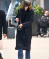 Penelope-Cruz---Seen-arriving-at-JFK-Airport-in-New-York-11.jpg