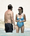 penelope-cruz-in-swimsuit-and-javier-bardem-at-a-beach-in-italy-06-22-2021-11.jpg