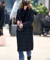 penelope-cruz-looks-chic-dressed-in-chanel-as-she-arrives-at-jfk-airport-in-new-york-city-161221_2.jpg