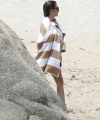 penelope-cruz-showed-off-her-sexy-figure-wearing-her-black-swimsuit-during-the-italian-break-in-sardinia-19.jpg